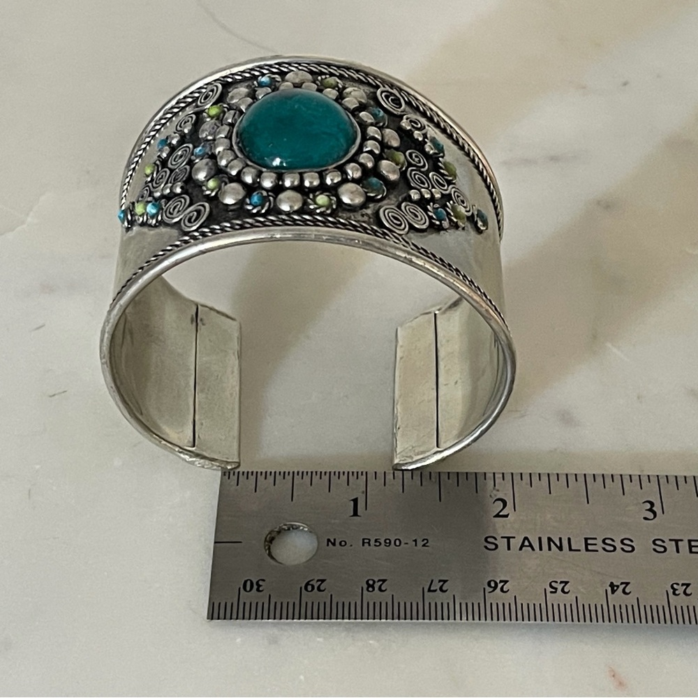 Silver Cuff Bracelet with Teal Cabochon Glass.